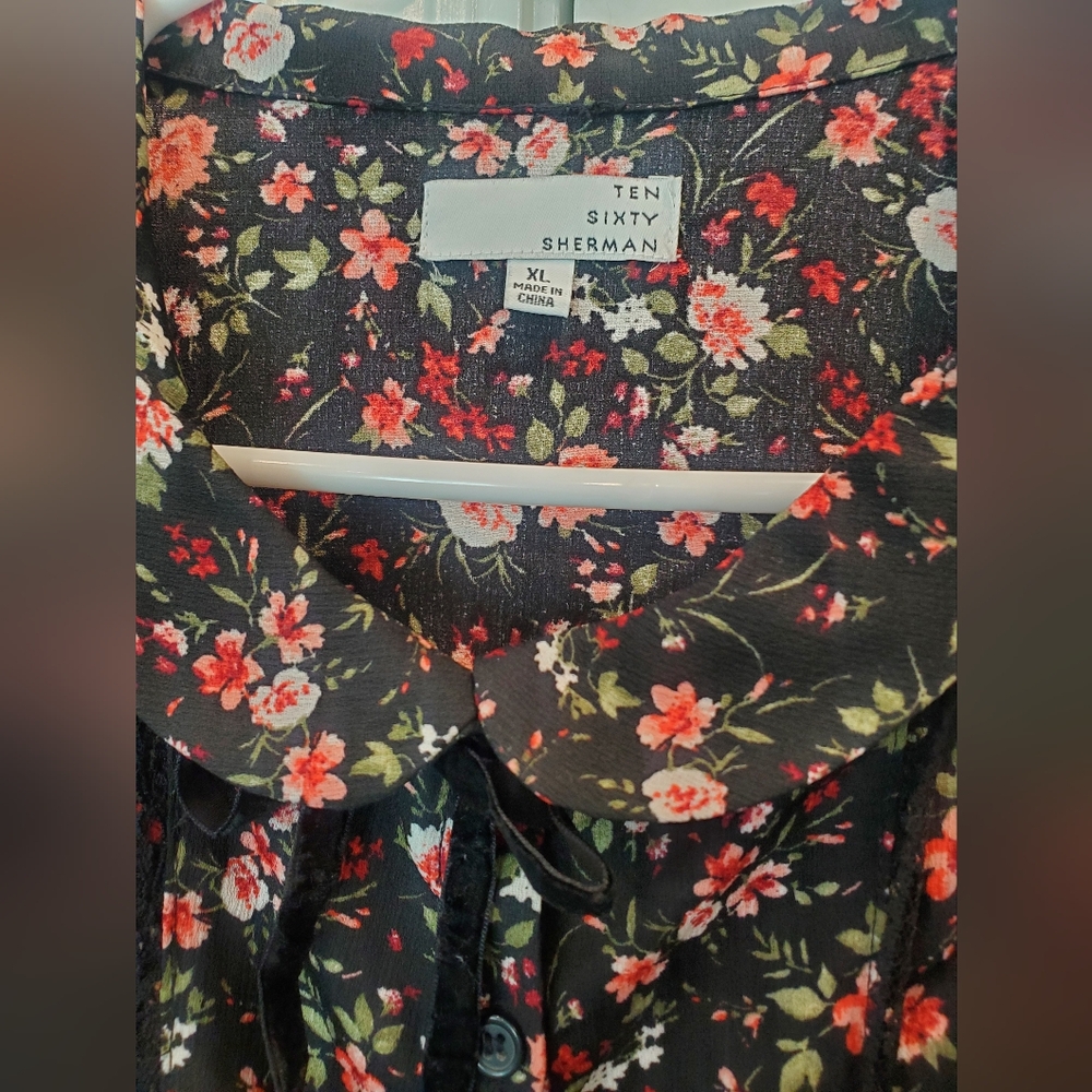 Adorable Floral Dress Ten Sixty Sherman - Picture 7 of 7